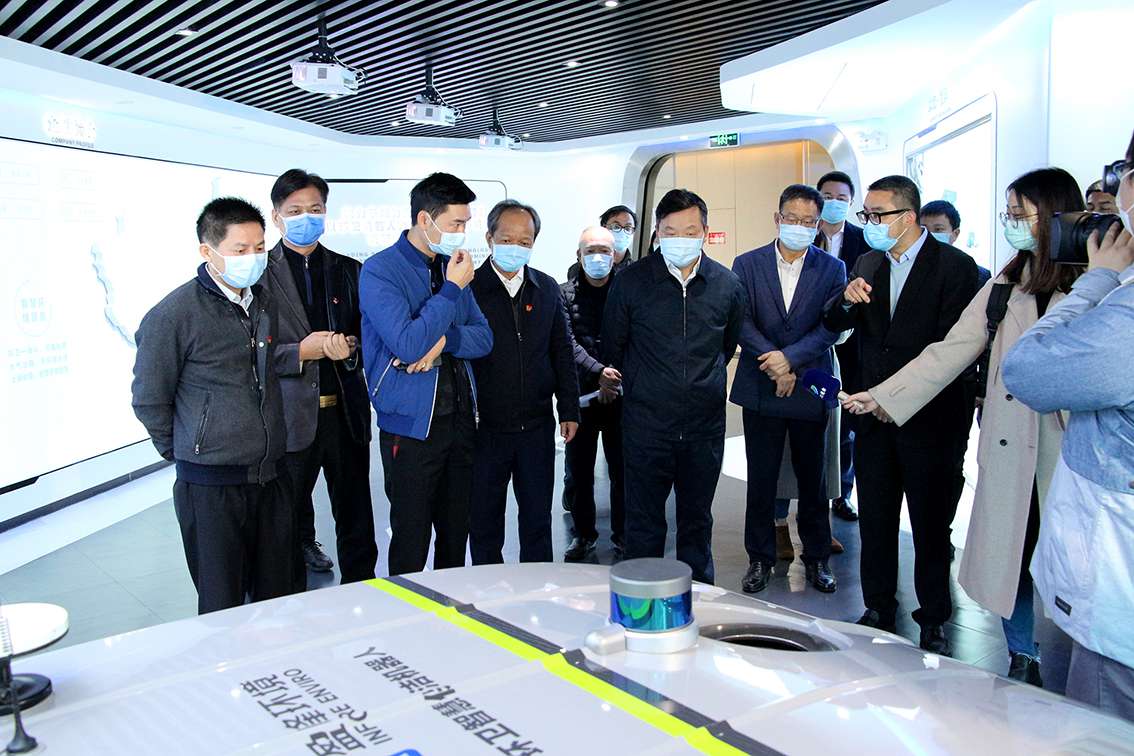 佛山市市长朱伟率队视察指导庄闲游戏环境复工抗疫工作，多款环卫消毒设备助力全国抗疫获赞！