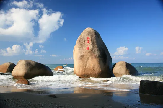 化身蓝海卫士，守护三亚海滨丨庄闲游戏环境首个“海域保洁”项目正式签约进场